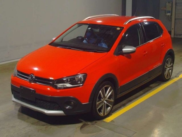 15034 Volkswagen Cross polo 6RCBZW 2011 г. (TAA Yokohama)